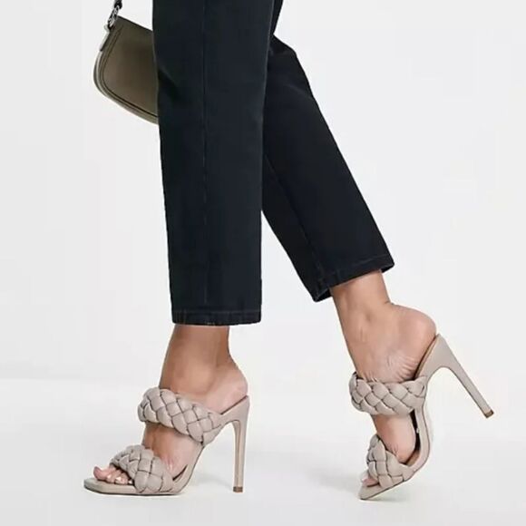 BRAND NEW STEVE MADDEN WOMEN"S KENLEY HEELED SQUARE TOE SANDAL - Picture 1 of 16